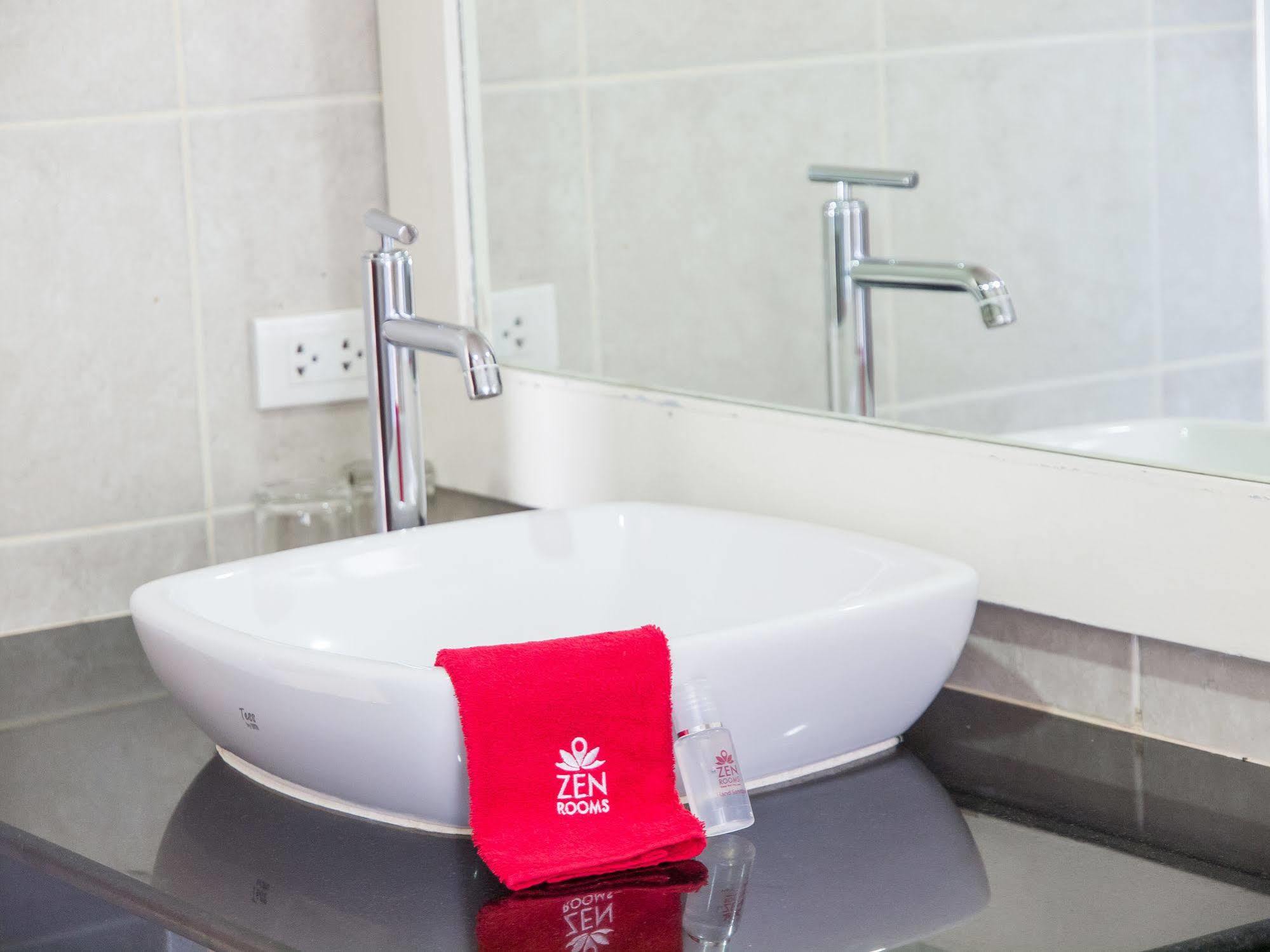 Zen Rooms Chaofa East Road Rawai Ngoại thất bức ảnh